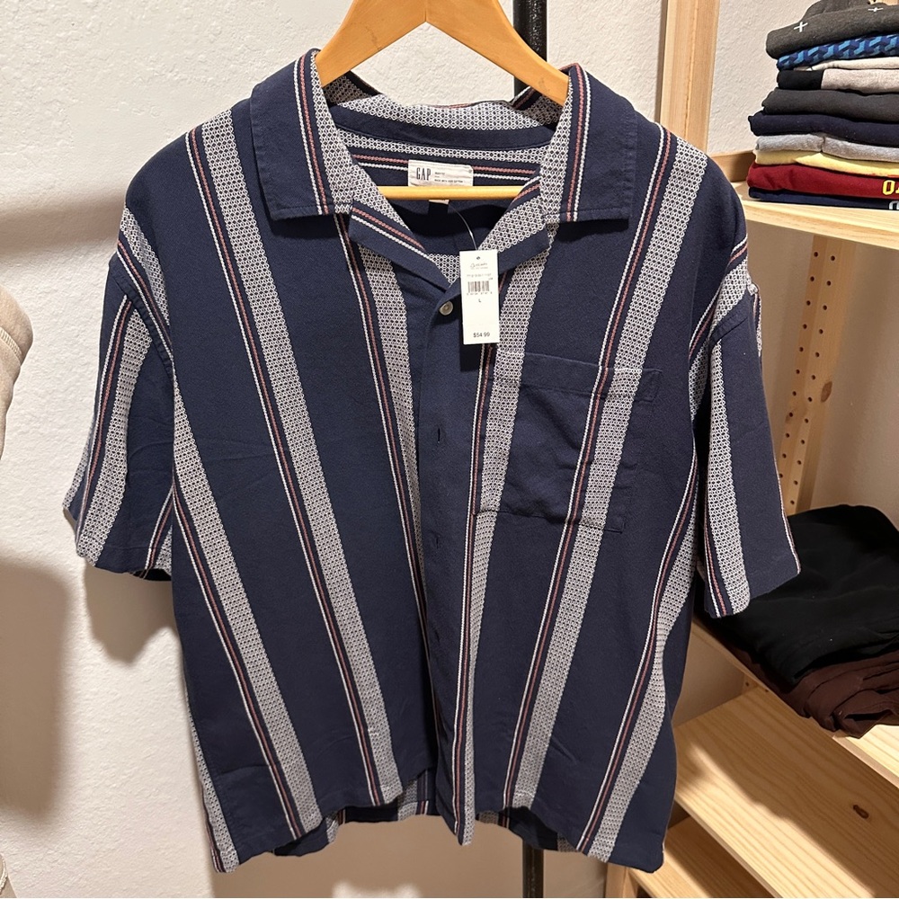 GAP Men's Casual Navy and White Striped Shirt
